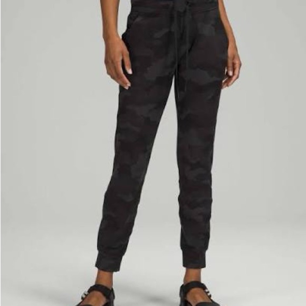 Lululemon Ready to Rulu Joggers